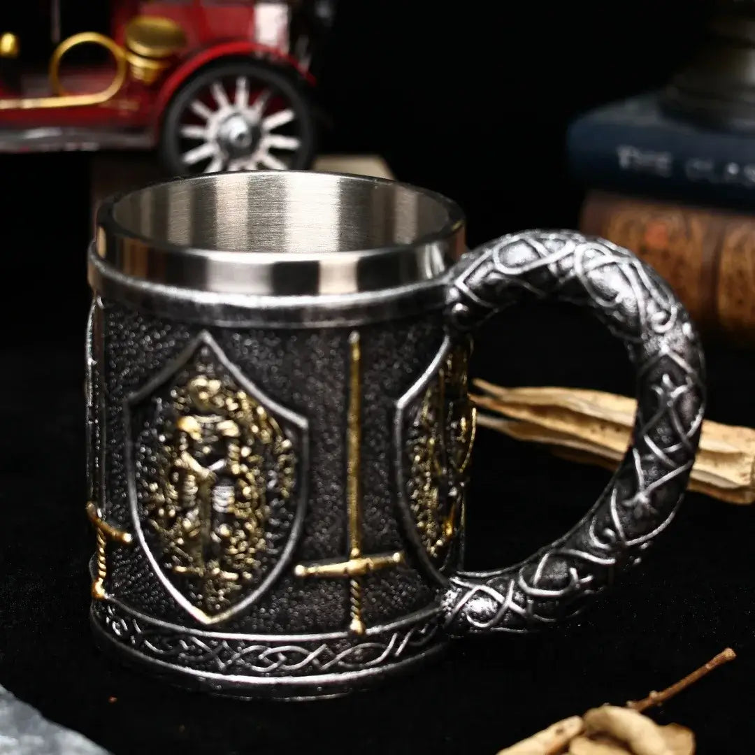 Medieval style mug, knigths & swords