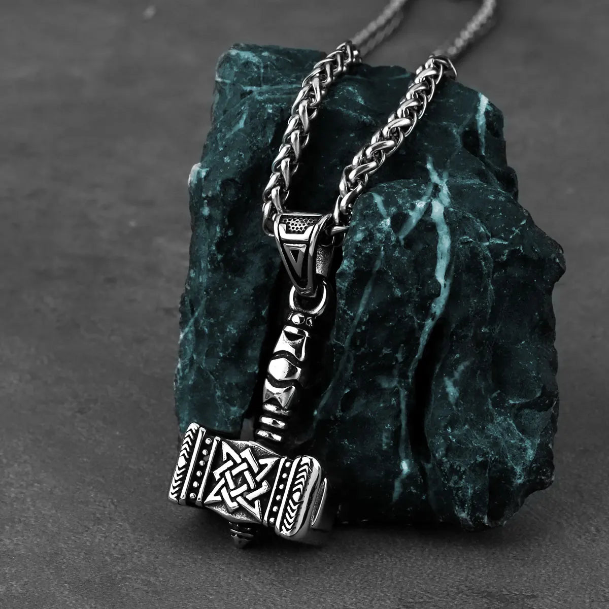 Norse mythology Viking Thor's hammer Mjölnir pendant necklace - fjornval