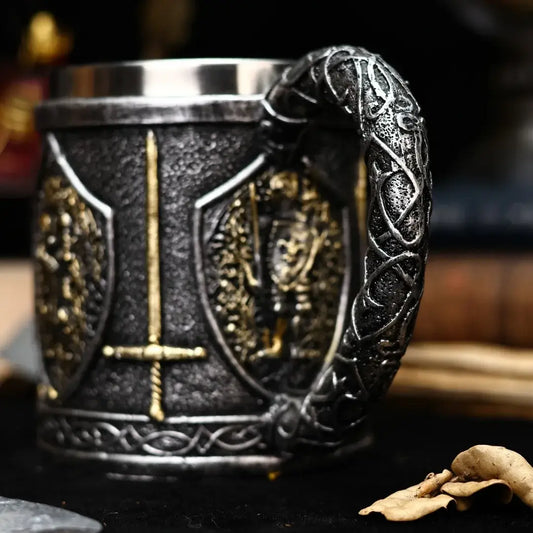 Medieval style mug, knigths & swords