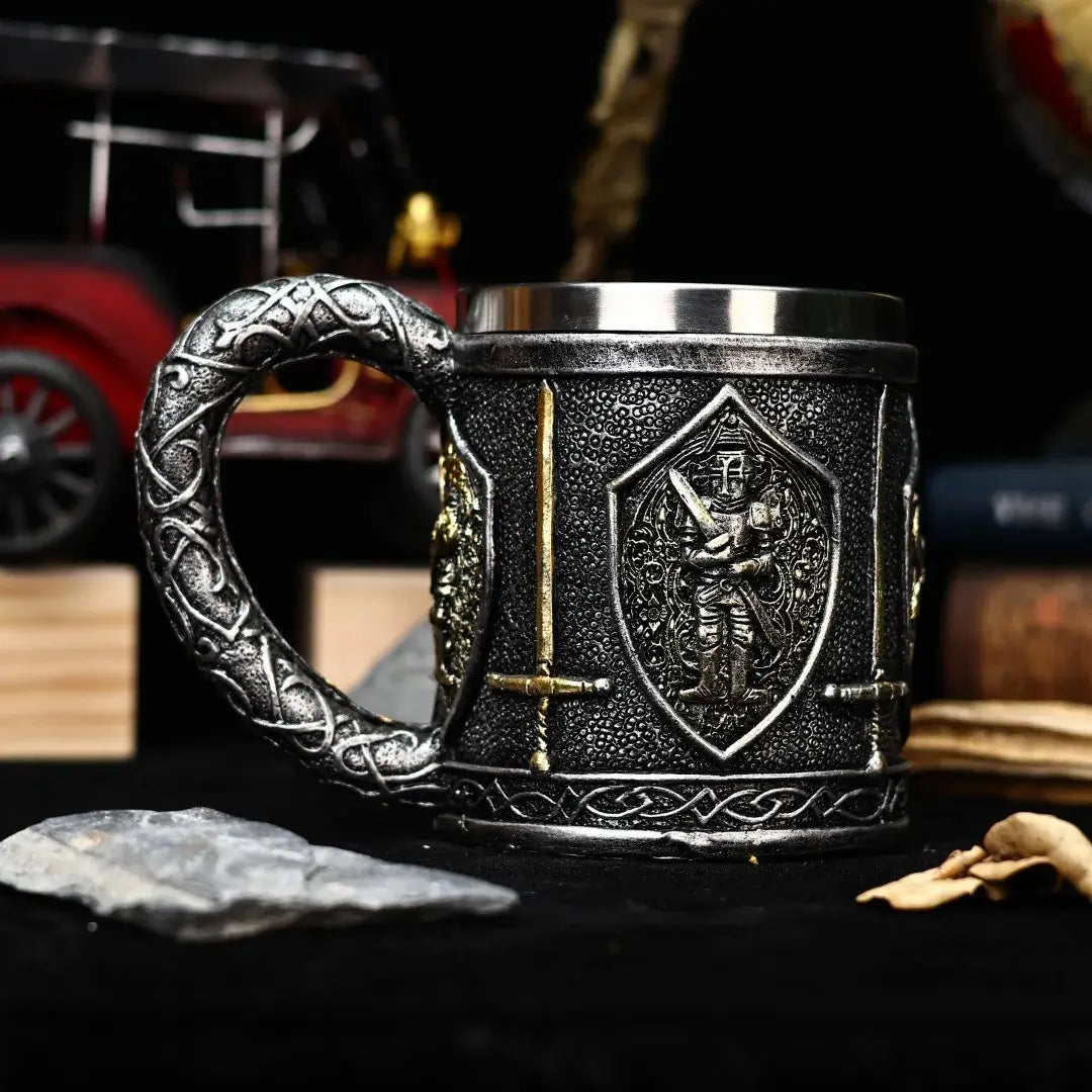 Medieval style mug, knigths & swords