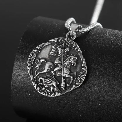 Knight riding a horse necklace