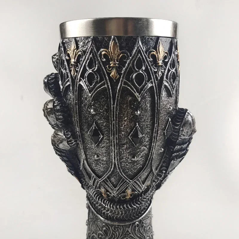 Medieval knight giant hand mug - fjornval