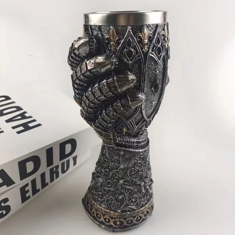 Medieval knight giant hand mug - fjornval